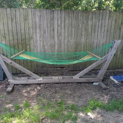 se Bende esta maca mesedora en muy buenas condiciones$120