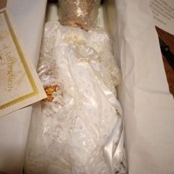 M A L O R I E Bride D O L L