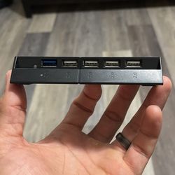 PS4      5 USB port Adapter 