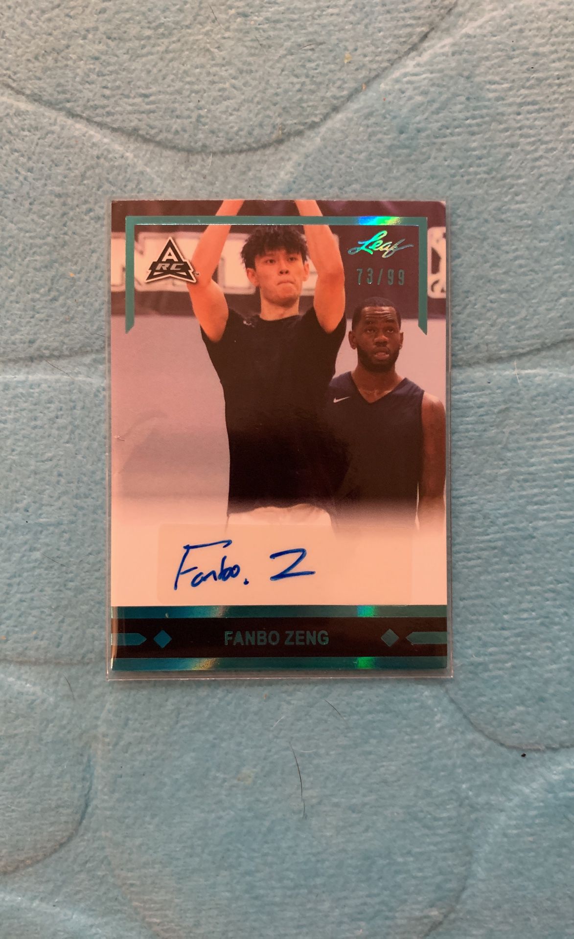2022 Leaf Autographed Fanbo Zeng #GLR-FZ1 Rookie Card 73/99