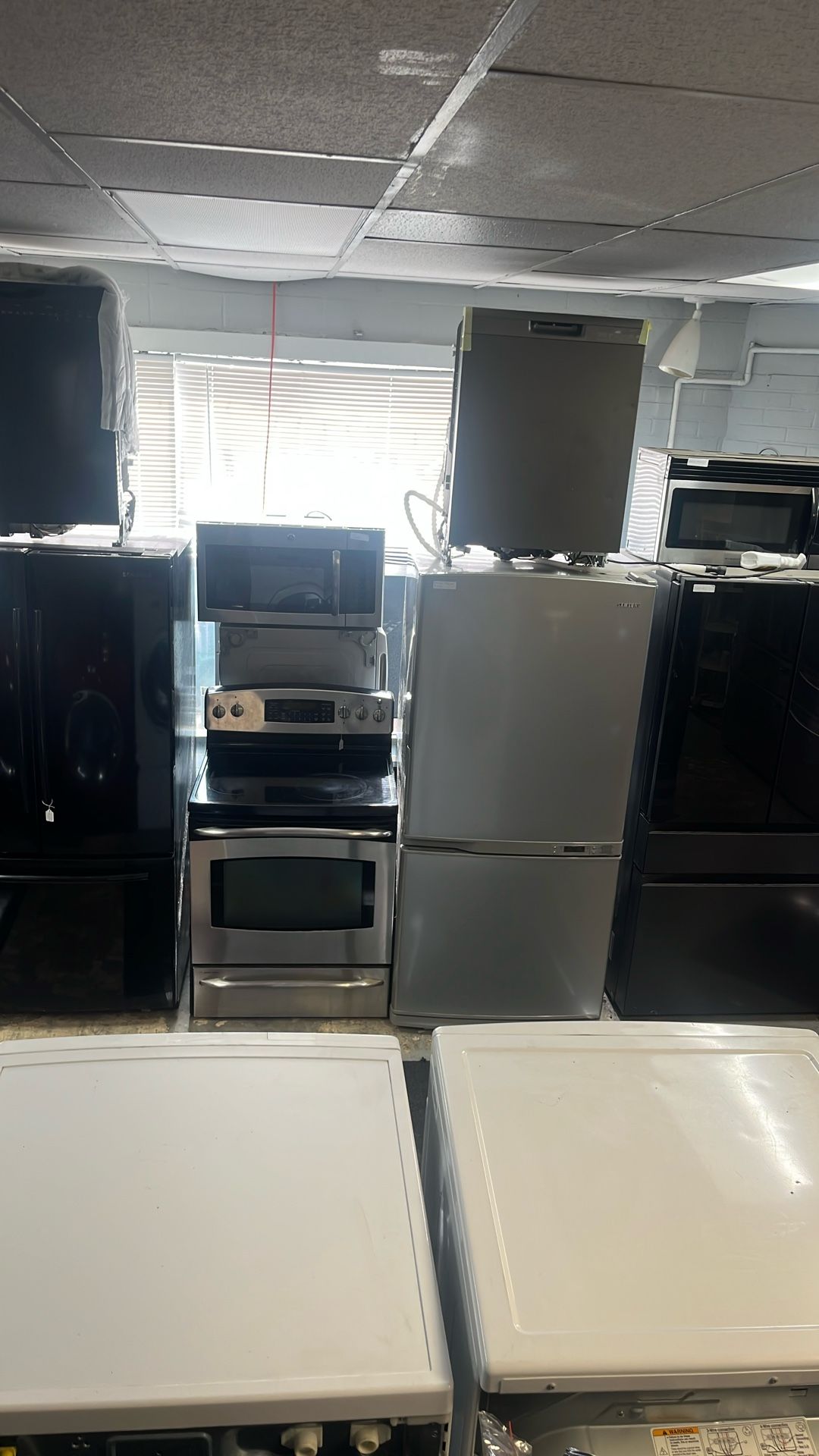 Refrigerator Stove Dishwasher Microwave