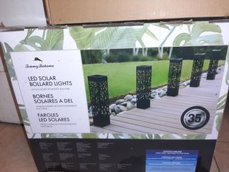 Solar power outdoor lamps