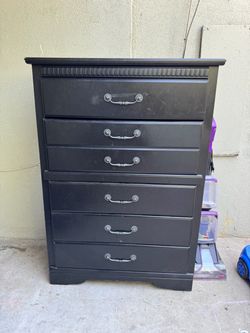Dresser