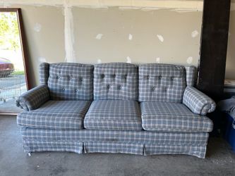 Vintage Blue Plaid Tufted Sofa – High Back Traditional Style