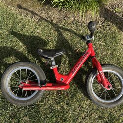 Push bike - Toddler Bike - Schwinn - Red