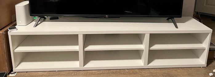 IKEA tv stand 90036 pickup
