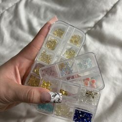 NAIL CHARMS 