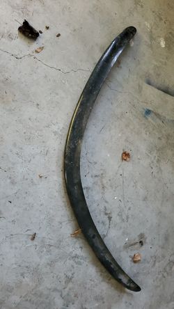 Honda pilot hood lip