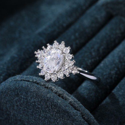 "Bling Beautiful CZ Dainty Wedding/Engagement Flower Ring for Women, K908
 
  