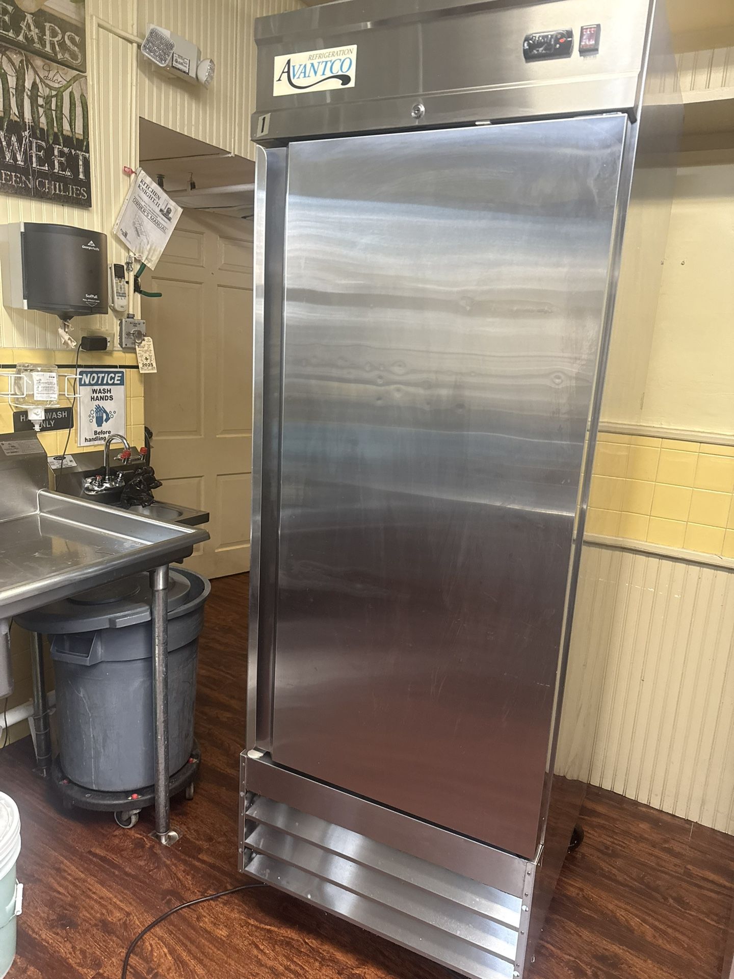 Restaurant / Bar Fridge
