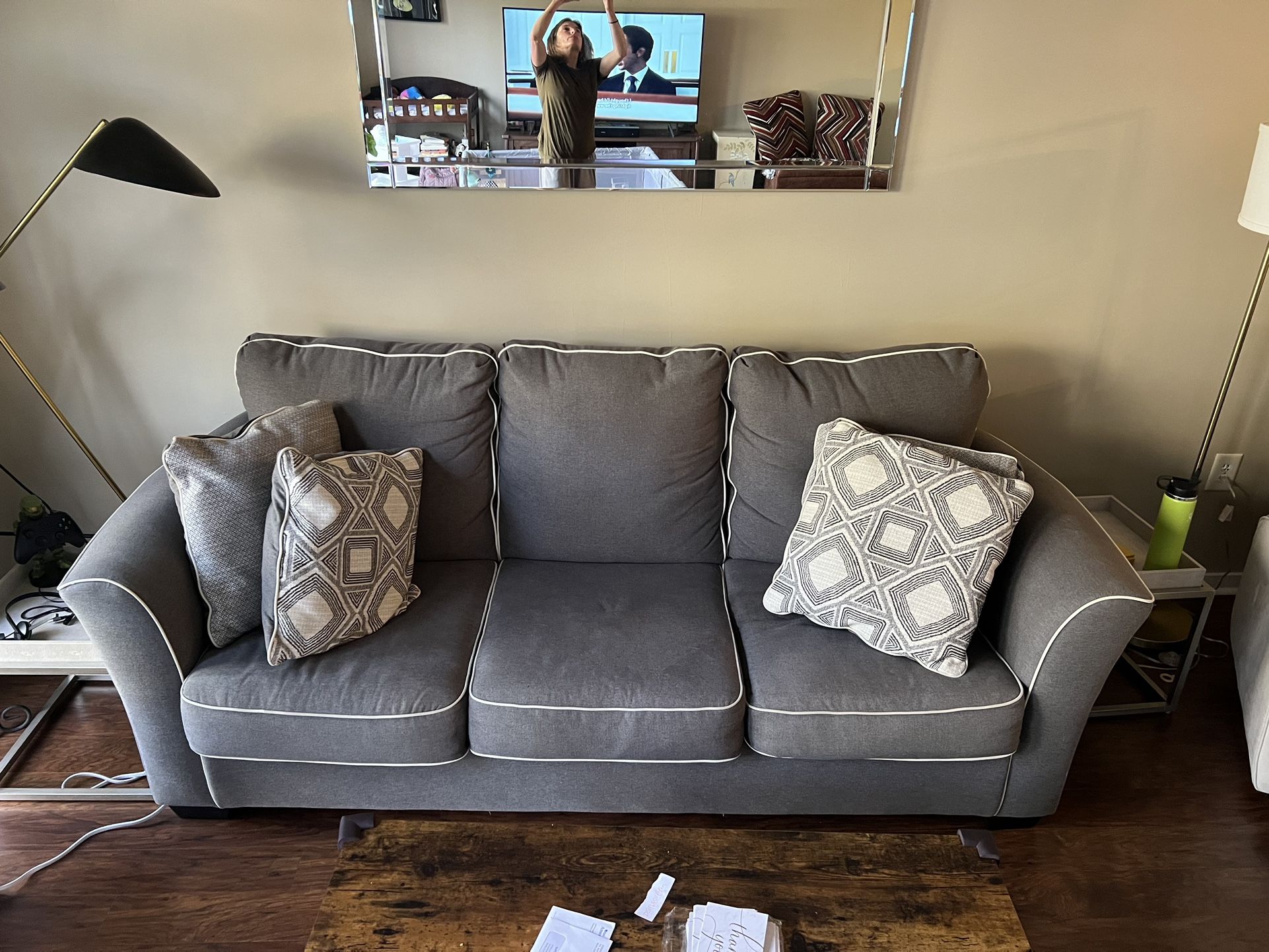 Raymour & Flanigan 3-Seat Queen Pull-Out Sleeper Couch