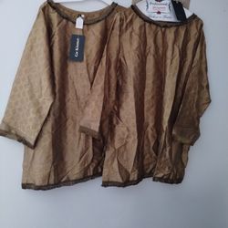 Blusa Nueva De Mujer Size L $6  Por Los Dos 