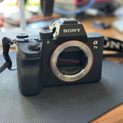 Sony A7 iii A7M3 A73 Mirrorless Camera (Body only)