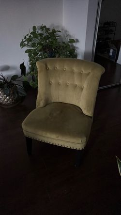 Green End Chair
