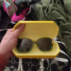 SWARVOSKI Sunglasses & Case.