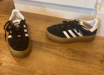 Adidas gazelle