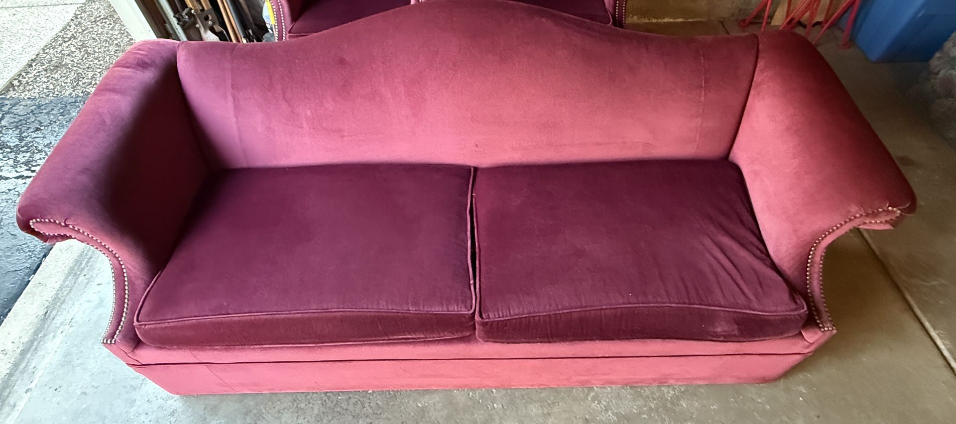 Full size sofa and 2 accent Chairs