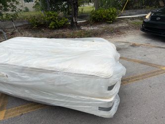 Twin size mattress, and boxspring
