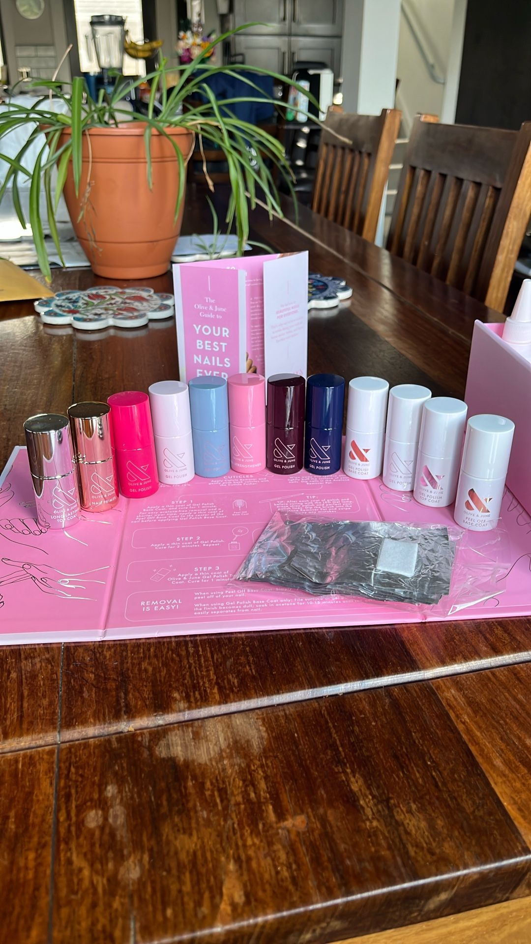 Olive & June  Gel Manicure Complete kit