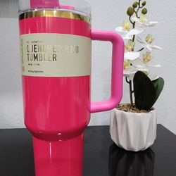 Stanley Cup 40 OZ, Glitter Barbie Pink