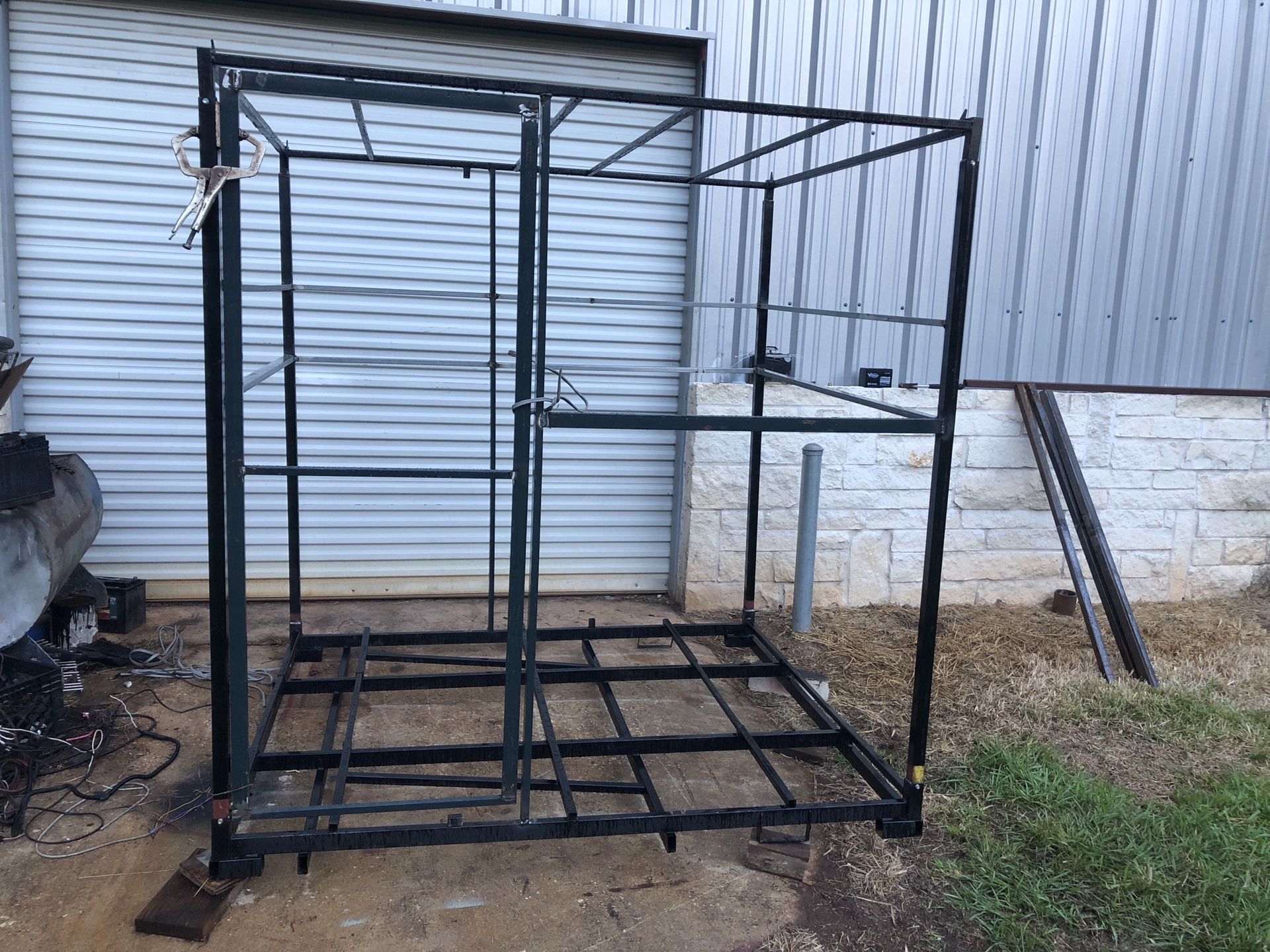 Deer Stand Steel Framed Stands & Deer Blinds Feeders for Sale in Waller
