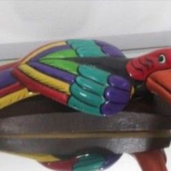 HAND PAINTED CERAMIC TOUCAN STATUE 12"×6" 