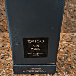 TOM FORD OUD WOOD