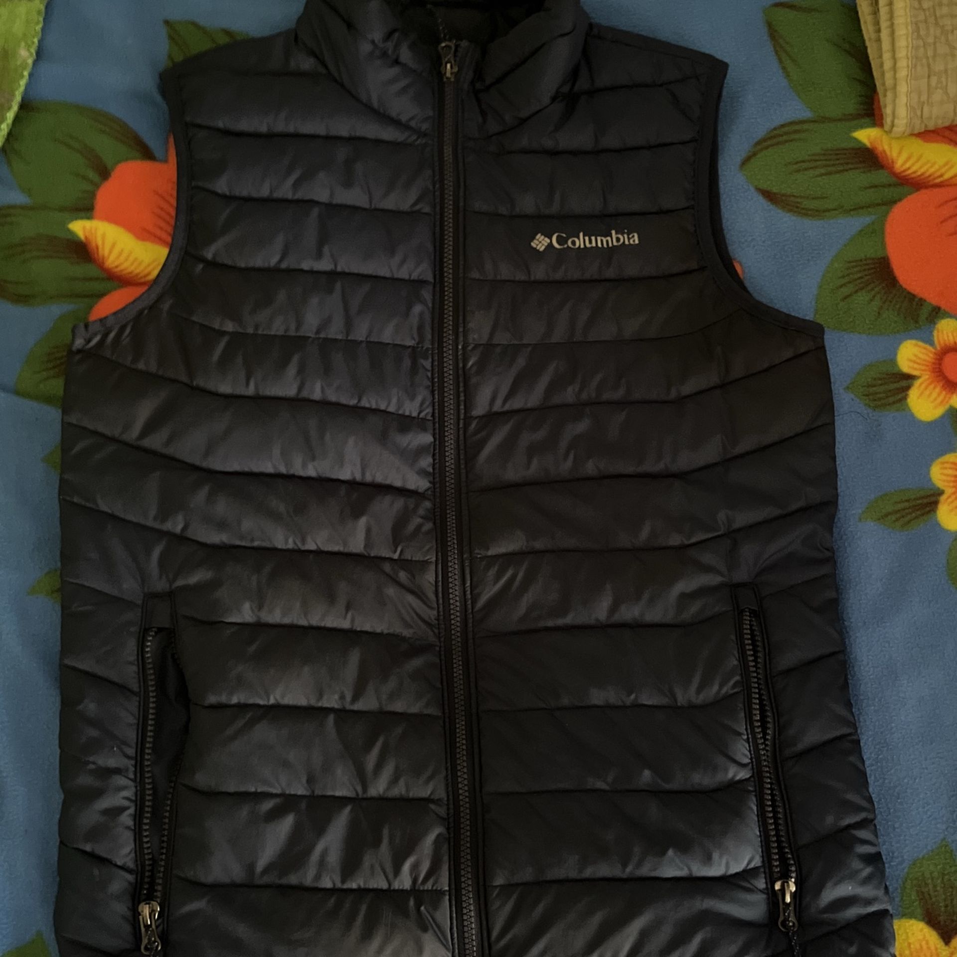 COLUMBIA PUFFER VEST ❄️