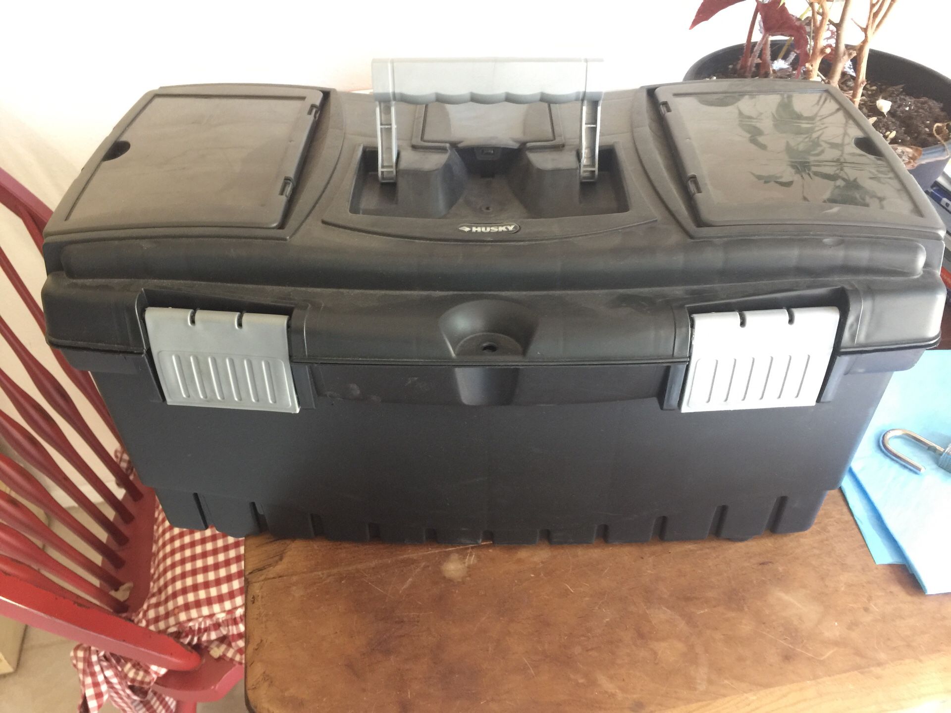 Husky plastic tool box with tools