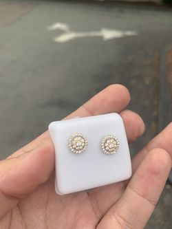 Flowing gold plated earrings