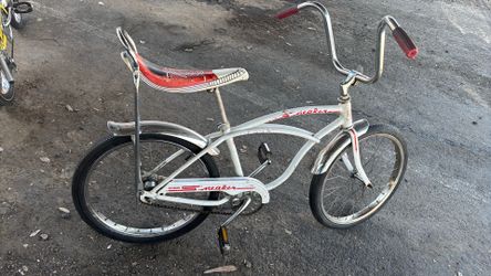 Schwinn sneaker