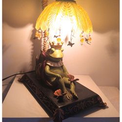 'The Sleeping Frog King' Table Lamp (Hard To Find - Completely Intact - See Description)