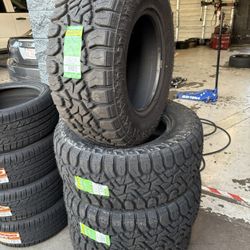 33x12.50r17 New Set Of MT tires Installed