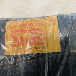Levi's Men's 501 Original Shrink -to- Fit Jeans
