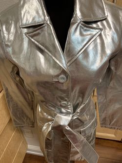 Beautiful NEW silver genuine leather jacket coat