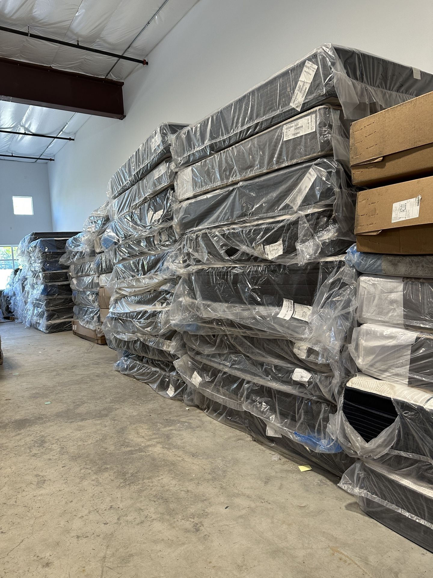Mattresses 50-80% Below Retail