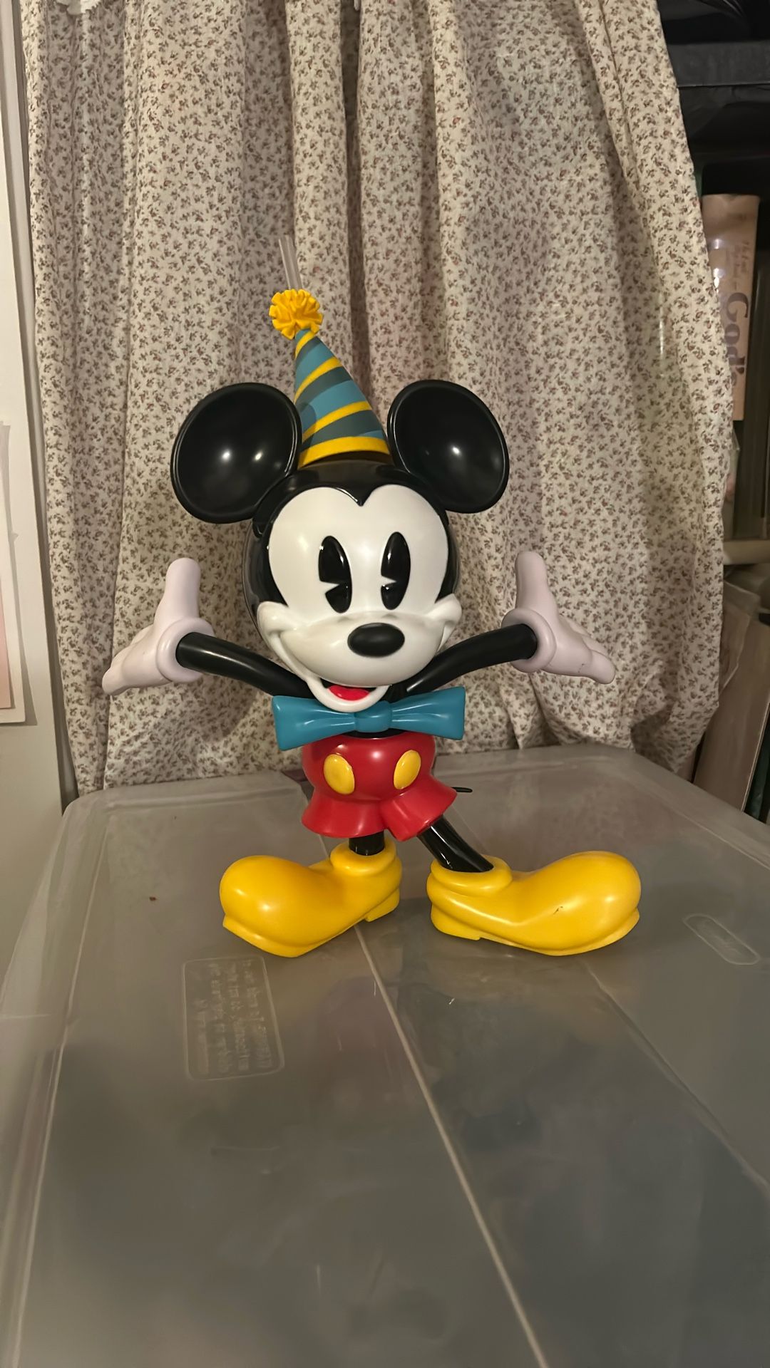 Disney Mickey Mouse 90th Birthday Sipper Cup
