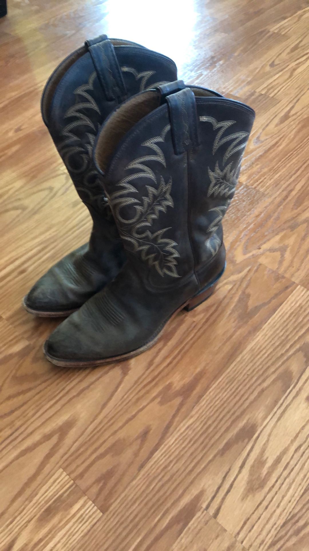 Tony,, Llamas Cowboy Boots 10 D