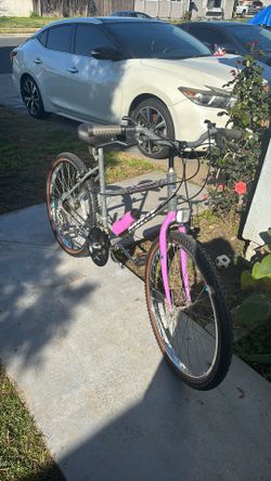 Mountain Bike Size 26 Hyffy 18 Speed Stone Mountain Perfect Condition Ready To Ride 