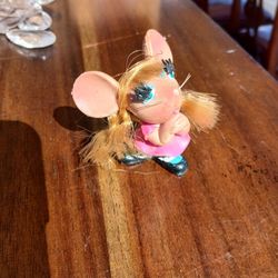 X -RARE Find 1960's Italian TV Puppet Rosie Plastic Figurine / Topo Gigio