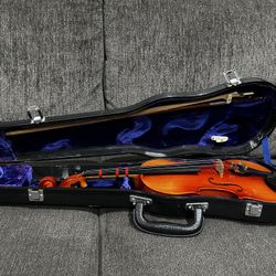 Suzuki Model 220 4/4 Student Violin 