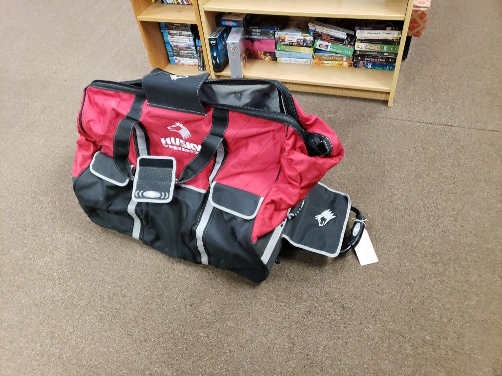Husky Extra Large Rolling Tool Bag