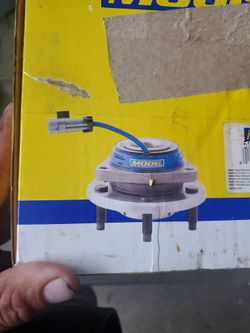 NEW WHEEL HUB ASSEMBLY 2018 SILVERADO 1500