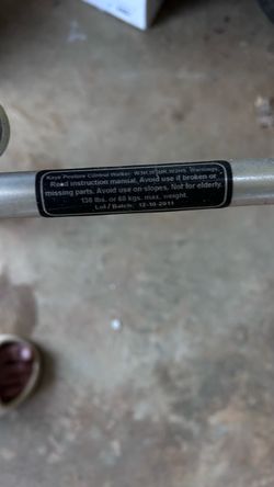 Kaye W3H Posture Control Walker – 130 lb Capacity – Excellent Condition