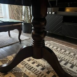 Cherry Wood Dinning Room Table