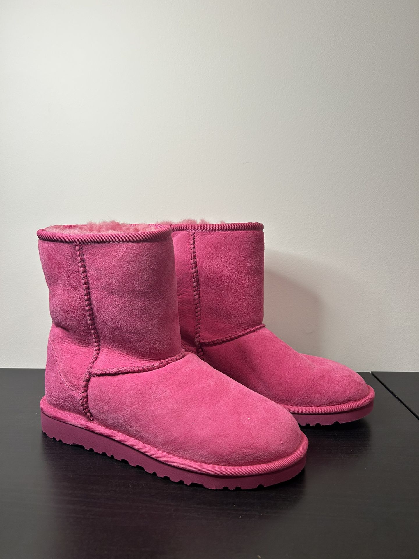 Ugg Kids Classic II Boot "Berry" Style 1017703K Size Youth 5