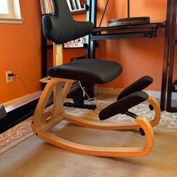 Knealing Chair