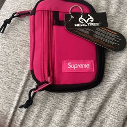 FW19 Supreme magenta small zip pouch cordura nylon bag Water resistant wallet
