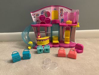 Shopkins Season 3 Fashion Boutique Playset $15
