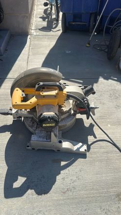 Dewalt saw